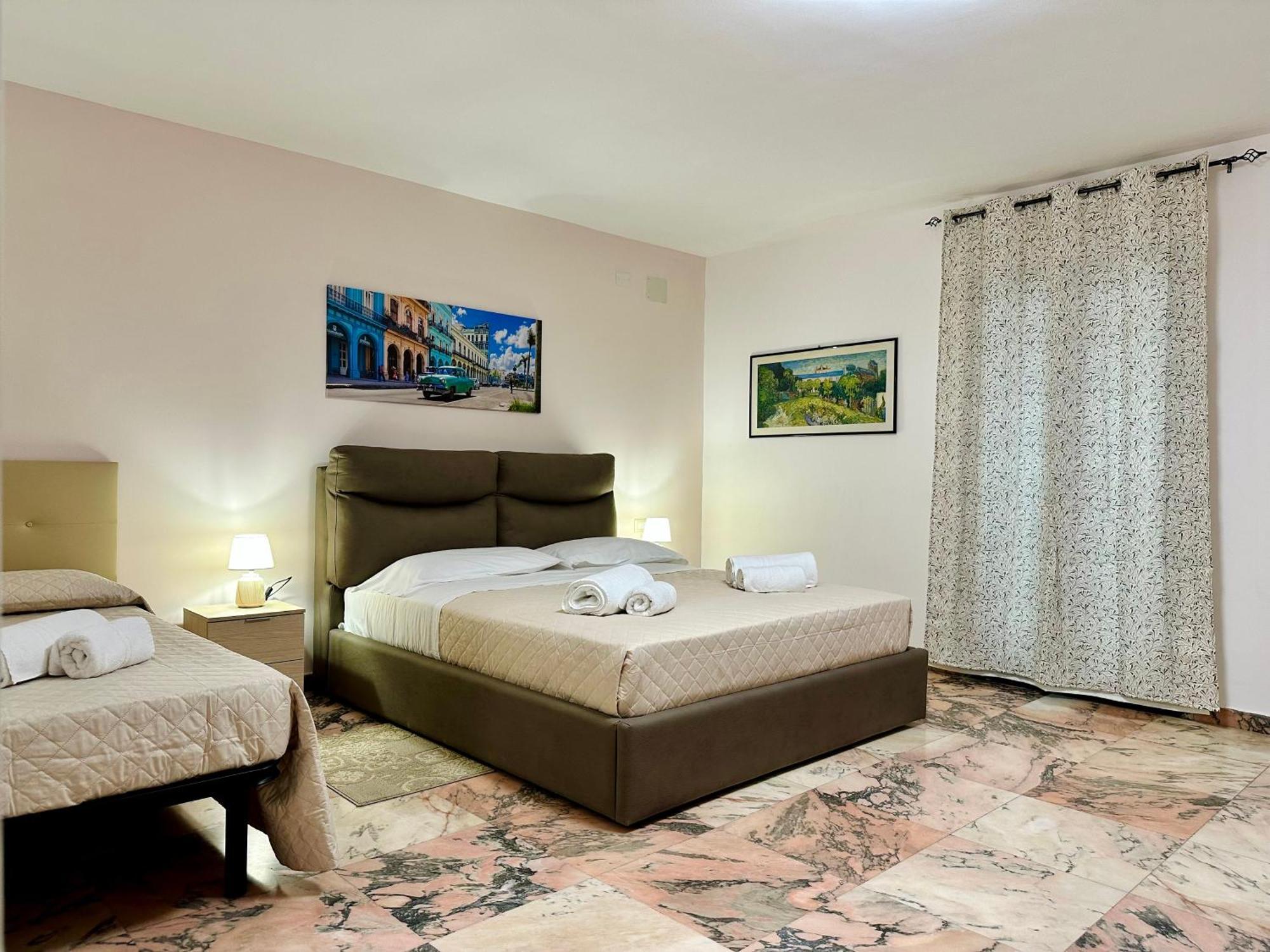 Unique Rooms In Centro Citta Bagno Privato E Climatizzatore Ragusa Exterior foto